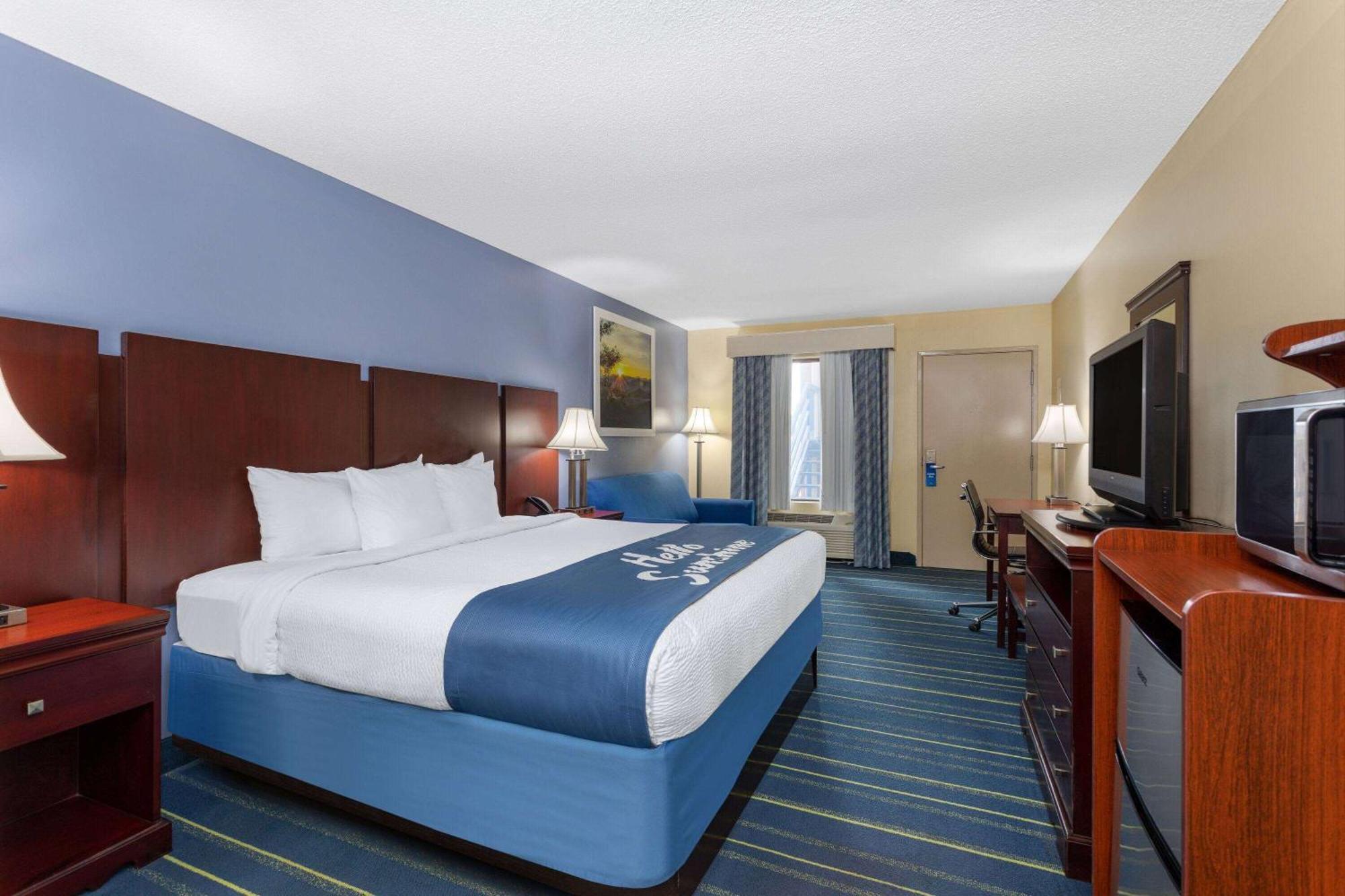 Days Inn By Wyndham Chipley Exteriör bild