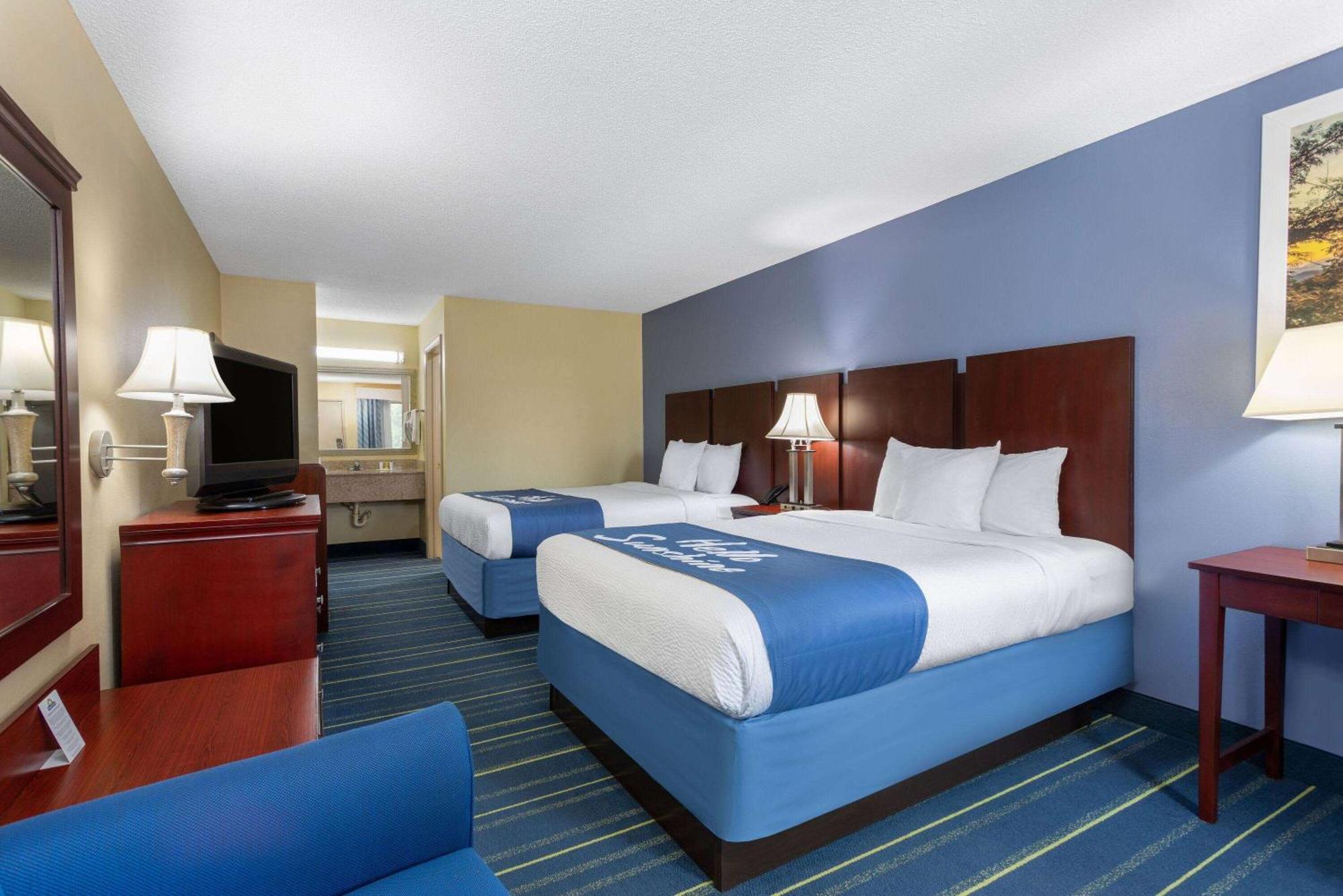 Days Inn By Wyndham Chipley Exteriör bild